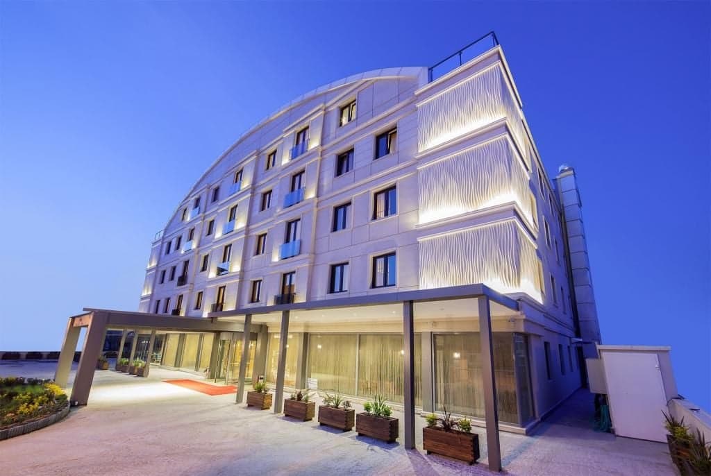 kartepe-lamec-hotel-business-modern-hotel-room